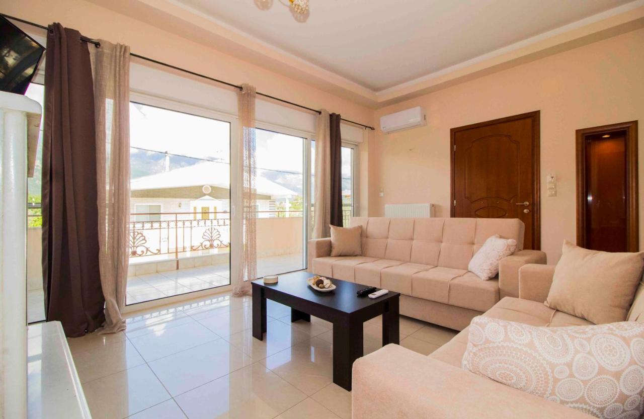 Camares Home Sparta Exterior photo